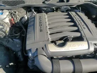 ✅ 2018 Porsche Cayenne • VIN: WP1AA2A29JKA05103 • Lot: 91474785. Listed on Copart with 61,420 mi. Free auction sales archive from the USA and detailed vehicle history report at DreamBid. Image 16.