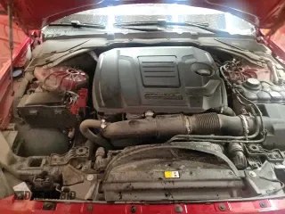 ✅ 2019 Jaguar XE 25t Premium • VIN: SAJAD4FX0KCP49761 • Лот: 55798885. Опубликован ранее на Copart с пробегом 52 986 миль. Бесплатный доступ к архиву аукционных продаж из США и подробный отчёт об истории автомобиля на DreamBid. Изображение 15.