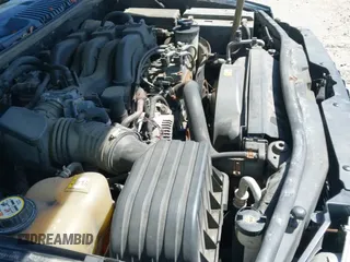 ✅ 2004 Ford Explorer XLS • VIN: 1FMZU72KX4UB38786 • Lot: 43019584. Wystawiony na IAAI z przebiegiem 233 196 mil. Bezpłatny archiwum sprzedaży aukcyjnych z USA i szczegółowy raport historii pojazdu na DreamBid. Zdjęcie 17.