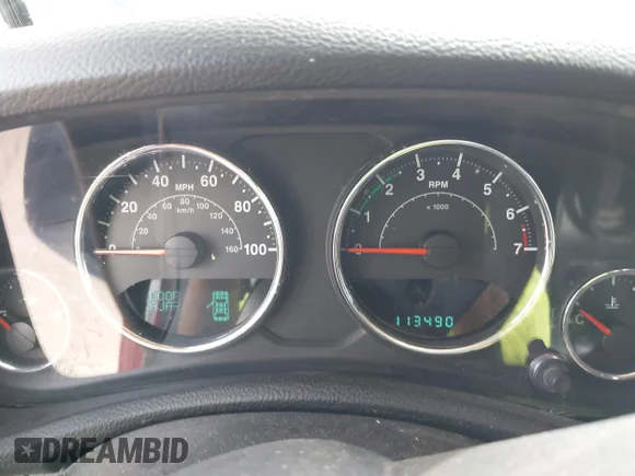 ✅ 2013 Jeep Wrangler Unlimited Sport • VIN: 1C4BJWDG2DL688684 • Lot: 45391888. Wystawiony na IAAI z przebiegiem 113 490 mil. Bezpłatny archiwum sprzedaży aukcyjnych z USA i szczegółowy raport historii pojazdu na DreamBid. Zdjęcie 7.
