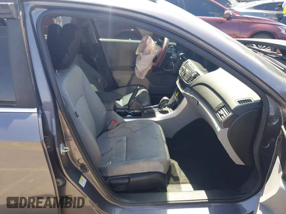 ✅ 2014 Honda Accord LX • VIN: 1HGCR2F39EA207439 • Lot: 44900153. Wystawiony na IAAI z przebiegiem 97 054 mil. Bezpłatny archiwum sprzedaży aukcyjnych z USA i szczegółowy raport historii pojazdu na DreamBid. Zdjęcie 5.