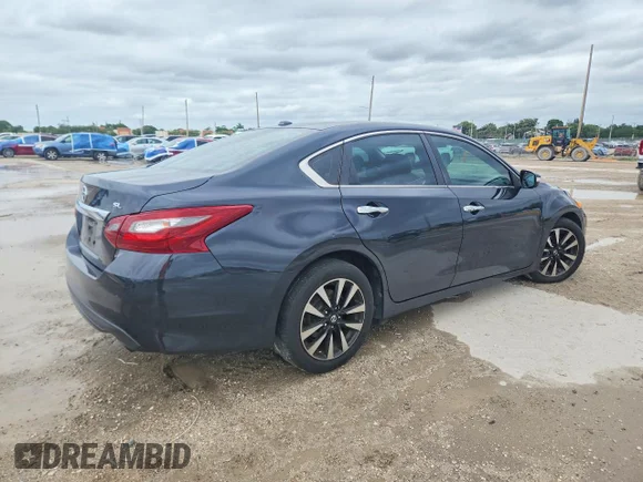✅ 2018 Nissan Altima SR • VIN: 1N4AL3AP1JC232542 • Лот: 55987676. Опубліковано раніше на Copart з пробігом 114 864 миль. Безкоштовний доступ до архіву аукціонних продажів зі США та докладний звіт про історію автомобіля на DreamBid. Зображення 3.
