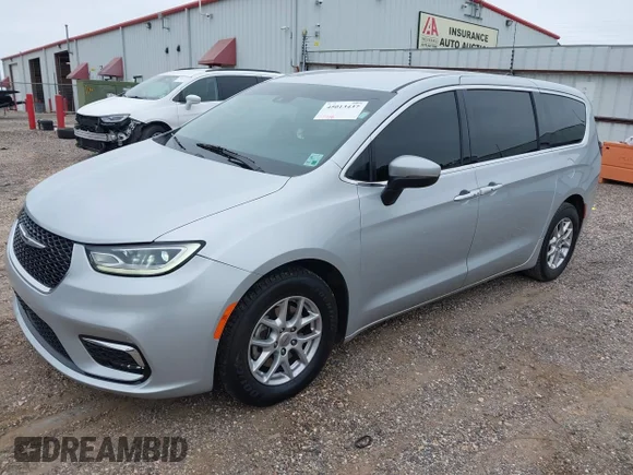 ✅ 2023 Chrysler Pacifica Touring L • VIN: 2C4RC1BG2PR535233 • Lot: 45013437. Listed on IAAI with 77,716 mi. Free auction sales archive from the USA and detailed vehicle history report at DreamBid. Image 2.