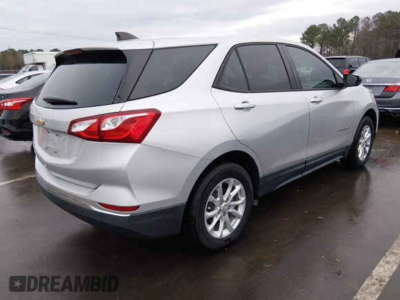 ✅ 2018 Chevrolet Equinox LS • VIN: 3GNAXHEV6JS534088 • Lot: 43929036. Wystawiony na IAAI z przebiegiem 39 017 mil. Bezpłatny archiwum sprzedaży aukcyjnych z USA i szczegółowy raport historii pojazdu na DreamBid. Zdjęcie 4.