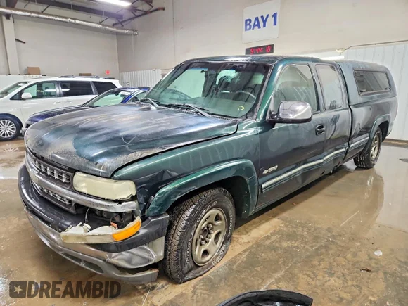 ✅ 2002 Chevrolet Silverado 1500 • VIN: 1GCEC19T82E220461 • Lot: 74979325. Wystawiony na Copart z przebiegiem 157 261 mil. Bezpłatny archiwum sprzedaży aukcyjnych z USA i szczegółowy raport historii pojazdu na DreamBid. Zdjęcie 1.