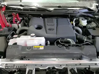 ✅ 2025 Toyota Tundra Platinum • VIN: 5TFNA5DB5SX287261 • Lot: 52455265. Listed on Copart with 1,412 mi. Free auction sales archive from the USA and detailed vehicle history report at DreamBid. Image 15.