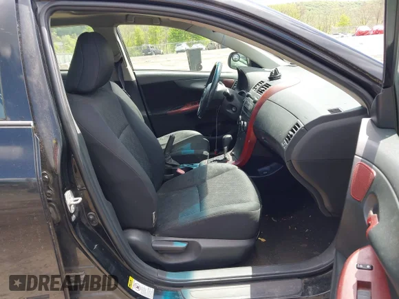 ✅ 2009 Toyota Corolla • VIN: 2T1BU40E59C103594 • Lot: 45132326. Wystawiony na IAAI z przebiegiem 238 001 mil. Bezpłatny archiwum sprzedaży aukcyjnych z USA i szczegółowy raport historii pojazdu na DreamBid. Zdjęcie 5.