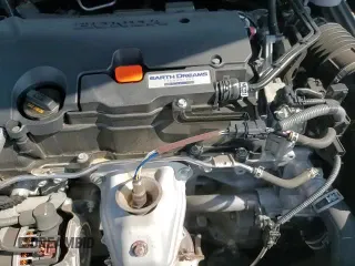 ✅ 2018 Honda Civic LX • VIN: 2HGFC4B53JH306304 • Lot: 71945505. Wystawiony na Copart z przebiegiem 74 147 mil. Bezpłatny archiwum sprzedaży aukcyjnych z USA i szczegółowy raport historii pojazdu na DreamBid. Zdjęcie 13.