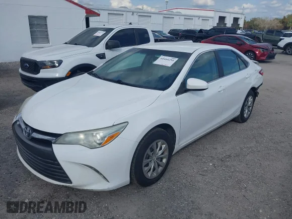 ✅ 2016 Toyota Camry SE • VIN: 4T1BF1FKXGU124992 • Lot: 44444254. Wystawiony na IAAI z przebiegiem 266 767 mil. Bezpłatny archiwum sprzedaży aukcyjnych z USA i szczegółowy raport historii pojazdu na DreamBid. Zdjęcie 2.