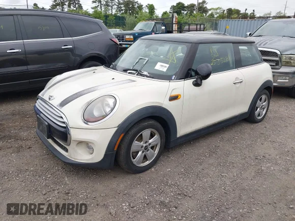 ✅ 2014 MINI Hardtop • VIN: WMWXM5C56ET936943 • Лот: 42326780. Опубликован ранее на IAAI с пробегом Не указан. Бесплатный доступ к архиву аукционных продаж из США и подробный отчёт об истории автомобиля на DreamBid. Изображение 2.