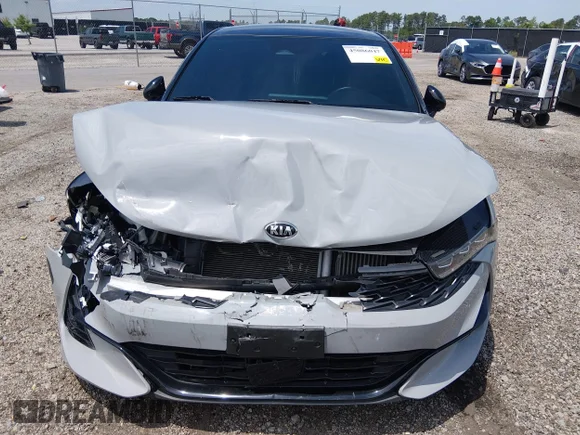✅ 2021 Kia K5 GT-Line • VIN: 5XXG64J28MG075537 • Lot: 45086047. Wystawiony na IAAI z przebiegiem 58 902 mil. Bezpłatny archiwum sprzedaży aukcyjnych z USA i szczegółowy raport historii pojazdu na DreamBid. Zdjęcie 6.
