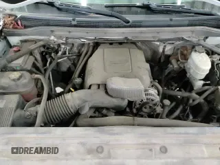 ✅ 2018 GMC Sierra 2500HD SLT • VIN: 1GT12TEG8JF141516 • Lot: 88131345. Listed on Copart with 125,178 mi. Free auction sales archive from the USA and detailed vehicle history report at DreamBid. Image 16.