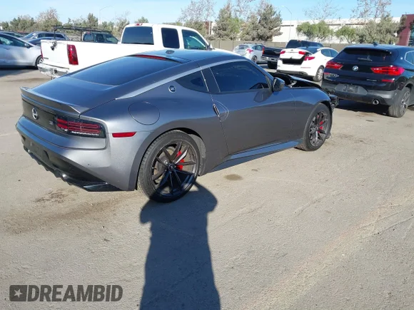 ✅ 2024 Nissan Z Performance • VIN: JN1BZ4BH6RM362352 • Lot: 41141551. Wystawiony na IAAI z przebiegiem 34 507 mil. Bezpłatny archiwum sprzedaży aukcyjnych z USA i szczegółowy raport historii pojazdu na DreamBid. Zdjęcie 4.