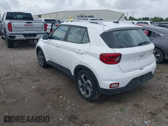 ✅ 2025 Hyundai Venue SEL • VIN: KMHRC8A36SU362668 • Lot: 45324411. Wystawiony na IAAI z przebiegiem 34 182 mil. Bezpłatny archiwum sprzedaży aukcyjnych z USA i szczegółowy raport historii pojazdu na DreamBid. Zdjęcie 3.