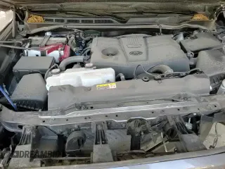 ✅ 2025 Toyota Tundra SR5 • VIN: 5TFLA5DB8SX255167 • Lot: 70739475. Listed on Copart with 8,996 mi. Free auction sales archive from the USA and detailed vehicle history report at DreamBid. Image 14.