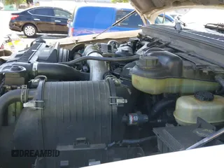 ✅ 2003 Ford F-350 XL • VIN: 1FTSW31P73EB51526 • Лот: 42730505. Опубликован ранее на IAAI с пробегом Не указан. Бесплатный доступ к архиву аукционных продаж из США и подробный отчёт об истории автомобиля на DreamBid. Изображение 21.