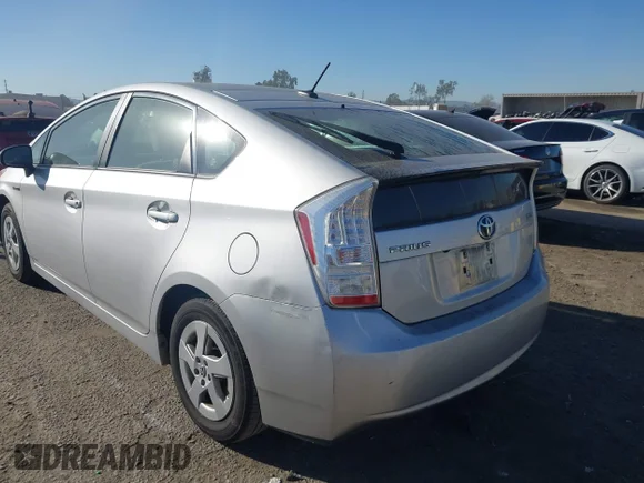 ✅ 2010 Toyota Prius III • VIN: JTDKN3DU0A1253193 • Lot: 43929661. Wystawiony na IAAI z przebiegiem 223 179 mil. Bezpłatny archiwum sprzedaży aukcyjnych z USA i szczegółowy raport historii pojazdu na DreamBid. Zdjęcie 3.