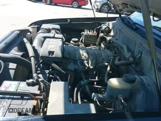 ✅ 2003 Toyota Tundra SR5 • VIN: 5TBRT34143S417554 • Lot: 43256544. Listed on IAAI with 356,975 mi. Free auction sales archive from the USA and detailed vehicle history report at DreamBid. Image 23.