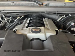 ✅ 2019 Cadillac Escalade Luxury • VIN: 1GYS4BKJ8KR360169 • Lot: 71232835. Wystawiony na Copart z przebiegiem 49 193 mil. Bezpłatny archiwum sprzedaży aukcyjnych z USA i szczegółowy raport historii pojazdu na DreamBid. Zdjęcie 11.