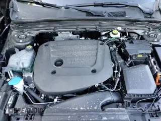 ✅ 2025 Volvo XC40 Plus Bright Theme • VIN: YV4L12UE3S2505532 • Lot: 63262015. Wystawiony na Copart z przebiegiem 12 619 mil. Bezpłatny archiwum sprzedaży aukcyjnych z USA i szczegółowy raport historii pojazdu na DreamBid. Zdjęcie 15.