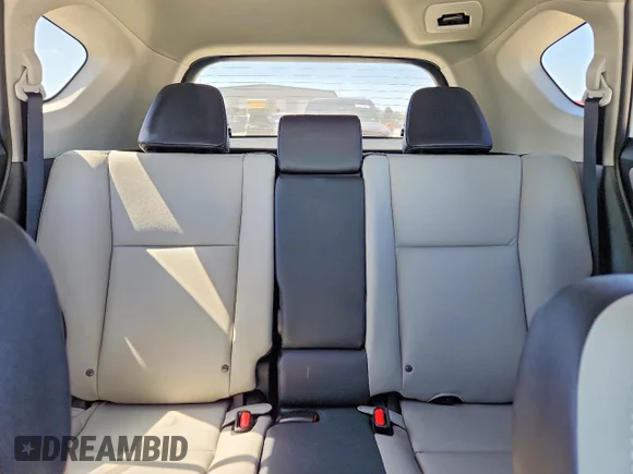 ✅ 2016 Toyota RAV4 Limited • VIN: 2T3DFREV8GW453359 • Lot: 53553236. Listed on Copart with 28,147 mi. Free auction sales archive from the USA and detailed vehicle history report at DreamBid. Image 10.