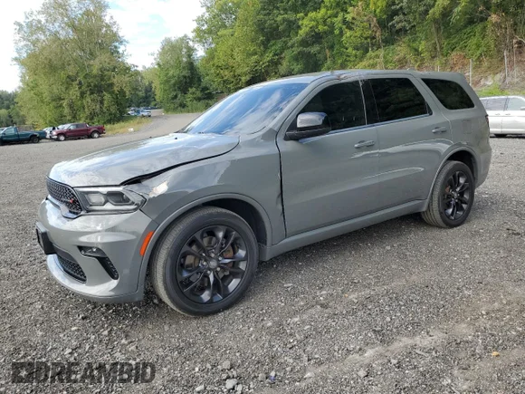 ✅ 2021 Dodge Durango SXT Plus • VIN: 1C4RDJAG4MC574196 • Лот: 69488245. Опубліковано раніше на Copart з пробігом 68 491 миль. Безкоштовний доступ до архіву аукціонних продажів зі США та докладний звіт про історію автомобіля на DreamBid. Зображення 1.