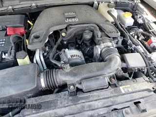 ✅ 2018 Jeep Wrangler Unlimited Sahara • VIN: 1C4HJXEG7JW118446 • Lot: 82150985. Listed on Copart with 64,724 mi. Free auction sales archive from the USA and detailed vehicle history report at DreamBid. Image 14.