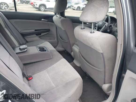✅ 2009 Honda Accord LX • VIN: 1HGCP26399A157198 • Lot: 45324148. Wystawiony na IAAI z przebiegiem 191 981 mil. Bezpłatny archiwum sprzedaży aukcyjnych z USA i szczegółowy raport historii pojazdu na DreamBid. Zdjęcie 8.