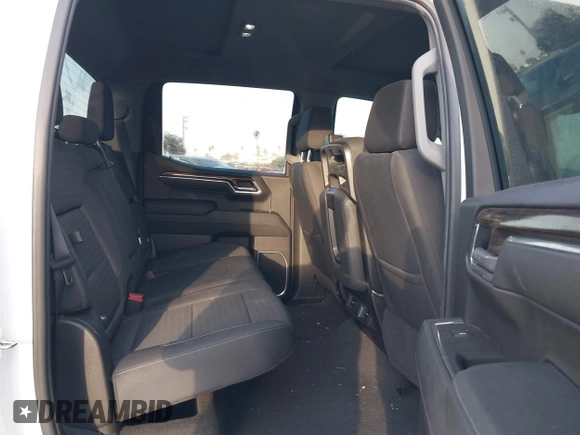 ✅ 2023 Chevrolet Silverado 1500 LT • VIN: 2GCPACED9P1134271 • Lot: 43494526. Wystawiony na IAAI z przebiegiem 43 246 mil. Bezpłatny archiwum sprzedaży aukcyjnych z USA i szczegółowy raport historii pojazdu na DreamBid. Zdjęcie 8.