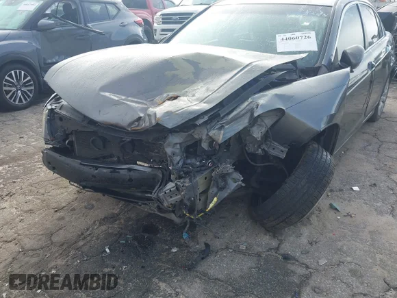 ✅ 2008 Honda Accord EX-L • VIN: 1HGCP36838A081526 • Lot: 44060726. Wystawiony na IAAI z przebiegiem 249 302 mil. Bezpłatny archiwum sprzedaży aukcyjnych z USA i szczegółowy raport historii pojazdu na DreamBid. Zdjęcie 6.