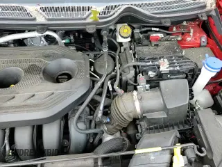 ✅ 2019 Ford EcoSport S • VIN: MAJ6S3FL3KC291933 • Lot: 68183985. Wystawiony na Copart z przebiegiem 30 164 mil. Bezpłatny archiwum sprzedaży aukcyjnych z USA i szczegółowy raport historii pojazdu na DreamBid. Zdjęcie 15.