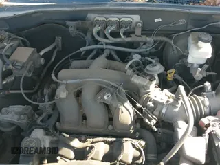 ✅ 2008 Ford Escape XLT • VIN: 1FMCU93168KB33268 • Lot: 42098947. Wystawiony na IAAI z przebiegiem 226 864 mil. Bezpłatny archiwum sprzedaży aukcyjnych z USA i szczegółowy raport historii pojazdu na DreamBid. Zdjęcie 13.