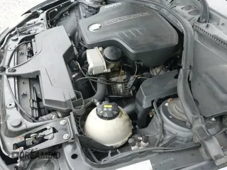 ✅ 2015 BMW 3 Series 328i xDrive • VIN: WBA3B5C59FF962103 • Lot: 43013037. Wystawiony na IAAI z przebiegiem 233 443 mil. Bezpłatny archiwum sprzedaży aukcyjnych z USA i szczegółowy raport historii pojazdu na DreamBid. Zdjęcie 22.