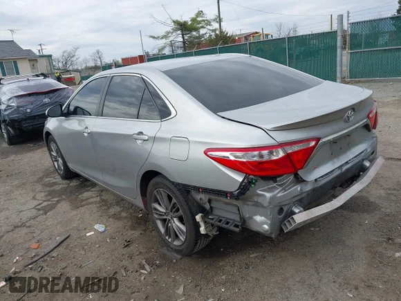 ✅ 2017 Toyota Camry SE • VIN: 4T1BF1FK2HU692512 • Lot: 44713269. Wystawiony na IAAI z przebiegiem 122 308 mil. Bezpłatny archiwum sprzedaży aukcyjnych z USA i szczegółowy raport historii pojazdu na DreamBid. Zdjęcie 3.