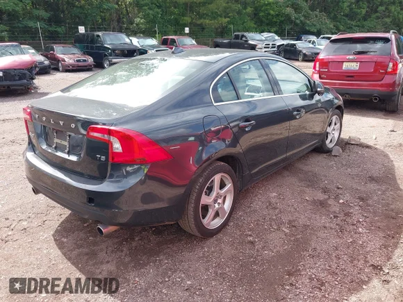 ✅ 2013 Volvo S60 T5 Premier • VIN: YV1612FS7D2232224 • Lot: 42382432. Listed on IAAI with 100,274 mi. Free auction sales archive from the USA and detailed vehicle history report at DreamBid. Image 4.