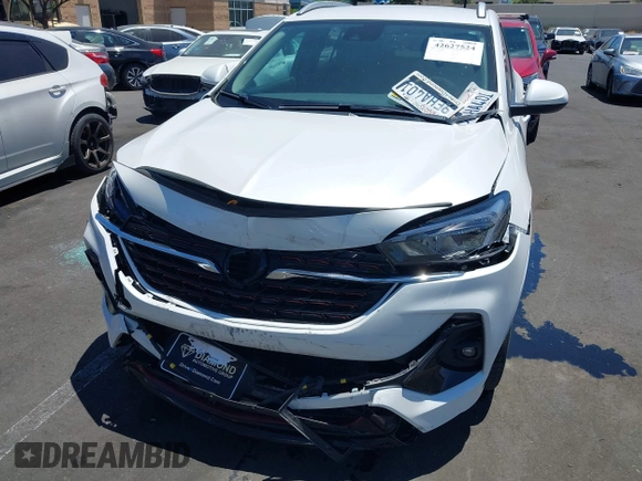 ✅ 2023 Buick Encore GX Select • VIN: KL4MMDSL3PB016786 • Lot: 42627524. Wystawiony na IAAI z przebiegiem 16 697 mil. Bezpłatny archiwum sprzedaży aukcyjnych z USA i szczegółowy raport historii pojazdu na DreamBid. Zdjęcie 6.