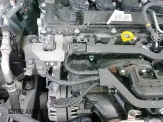 ✅ 2025 Toyota Corolla Cross L • VIN: 7MUAAAAG4SV136463 • Lot: 87269575. Listed on Copart with 6,865 mi. Free auction sales archive from the USA and detailed vehicle history report at DreamBid. Image 14.