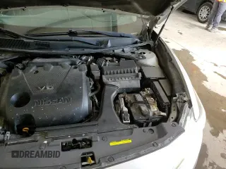 ✅ 2018 Nissan Maxima S • VIN: 1N4AA6AP7JC369881 • Лот: 70080665. Опубликован ранее на Copart с пробегом 119 449 миль. Бесплатный доступ к архиву аукционных продаж из США и подробный отчёт об истории автомобиля на DreamBid. Изображение 13.