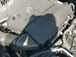 ✅ 2024 Mercedes-Benz GLC 300 • VIN: W1NKM4GB4RF180646 • Lot: 41725251. Listed on IAAI with 8,792 mi. Free auction sales archive from the USA and detailed vehicle history report at DreamBid. Image 18.