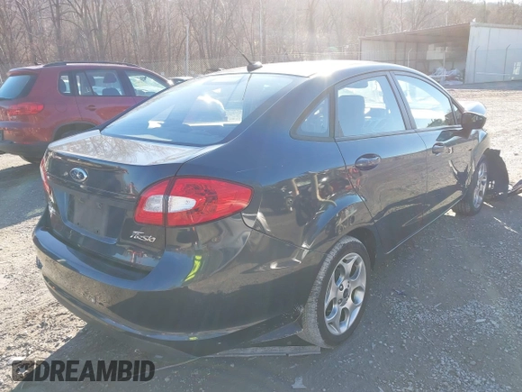 ✅ 2011 Ford Fiesta SEL • VIN: 3FADP4CJ9BM210238 • Lot: 43946234. Wystawiony na IAAI z przebiegiem 58 461 mil. Bezpłatny archiwum sprzedaży aukcyjnych z USA i szczegółowy raport historii pojazdu na DreamBid. Zdjęcie 4.