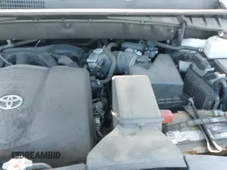 ✅ 2019 Toyota Highlander LE • VIN: 5TDZZRFHXKS334180 • Lot: 43005012. Wystawiony na IAAI z przebiegiem 127 283 mil. Bezpłatny archiwum sprzedaży aukcyjnych z USA i szczegółowy raport historii pojazdu na DreamBid. Zdjęcie 19.