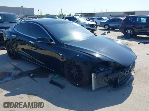 ✅ 2021 Tesla Model S Long Range Plus • VIN: 5YJSA1E28MF426080 • Lot: 41979326. Listed on IAAI with 125,328 mi. Free auction sales archive from the USA and detailed vehicle history report at DreamBid. Image 1.