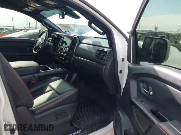 ✅ 2022 Nissan Titan SV • VIN: 1N6AA1ED7NN102938 • Lot: 42356713. Wystawiony na IAAI z przebiegiem 47 872 mil. Bezpłatny archiwum sprzedaży aukcyjnych z USA i szczegółowy raport historii pojazdu na DreamBid. Zdjęcie 5.