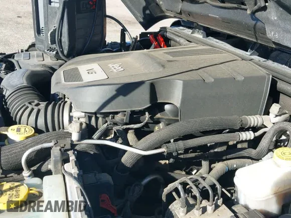 ✅ 2017 Jeep Wrangler Unlimited Sahara • VIN: 1C4BJWEG3HL713905 • Lot: 44063004. Listed on IAAI with 121,918 mi. Free auction sales archive from the USA and detailed vehicle history report at DreamBid. Image 18.