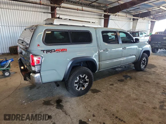 ✅ 2023 Toyota Tacoma SR • VIN: 3TMCZ5AN1PM590081 • Lot: 72720565. Wystawiony na Copart z przebiegiem 29 631 mil. Bezpłatny archiwum sprzedaży aukcyjnych z USA i szczegółowy raport historii pojazdu na DreamBid. Zdjęcie 3.