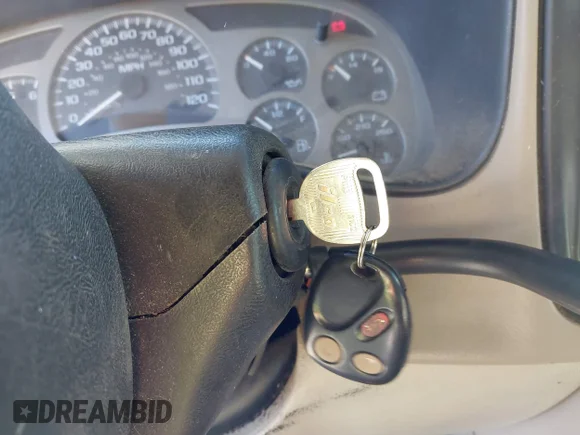 ✅ 2004 Chevrolet Tahoe LT • VIN: 1GNEC13Z74R229359 • Лот: 43928999. Опубликован ранее на IAAI с пробегом 290 049 миль. Бесплатный доступ к архиву аукционных продаж из США и подробный отчёт об истории автомобиля на DreamBid. Изображение 11.