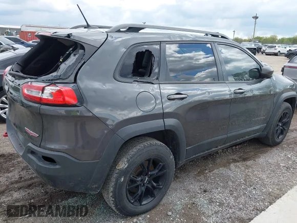 ✅ 2015 Jeep Cherokee Trailhawk • VIN: 1C4PJMBS4FW786327 • Лот: 44990463. Опубликован ранее на IAAI с пробегом 87 756 миль. Бесплатный доступ к архиву аукционных продаж из США и подробный отчёт об истории автомобиля на DreamBid. Изображение 4.