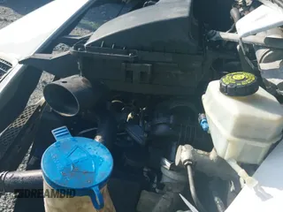 ✅ 2013 Mercedes-Benz Sprinter Cargo EXT • VIN: WD3PE8CCXD5743868 • Lot: 42233056. Wystawiony na IAAI z przebiegiem 707 441 mil. Bezpłatny archiwum sprzedaży aukcyjnych z USA i szczegółowy raport historii pojazdu na DreamBid. Zdjęcie 18.