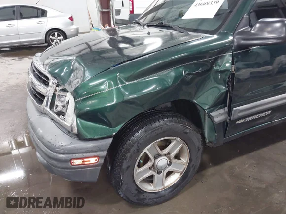 ✅ 2004 Chevrolet Tracker • VIN: 2CNBE134346909566 • Lot: 43608339. Wystawiony na IAAI z przebiegiem 133 789 mil. Bezpłatny archiwum sprzedaży aukcyjnych z USA i szczegółowy raport historii pojazdu na DreamBid. Zdjęcie 6.