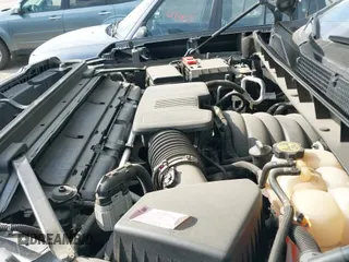 ✅ 2022 GMC Sierra 1500 AT4 • VIN: 1GTP9EEL8LZ314886 • Lot: 40201151. Wystawiony na IAAI z przebiegiem 51 280 mil. Bezpłatny archiwum sprzedaży aukcyjnych z USA i szczegółowy raport historii pojazdu na DreamBid. Zdjęcie 18.